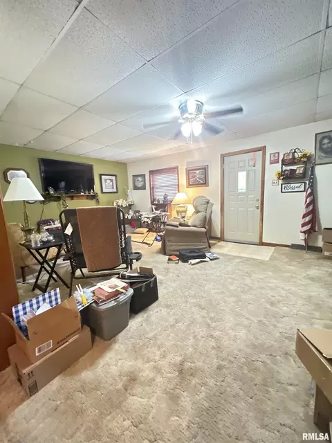 Living - 409 W Spring St, Anna, IL 62906 photo 2 of 2