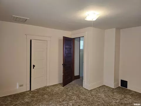 Bedroom - 452 E Chestnut St, Canton, IL 61520 photo 5 of 12