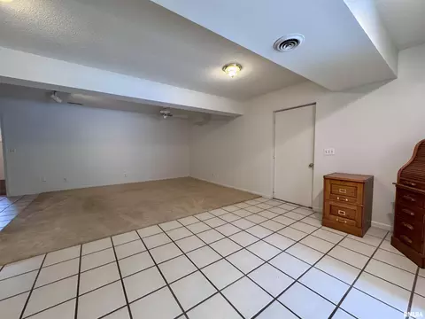 Living - 12740 N 1050th Rd, Macomb, IL 61455 photo 3 of 7