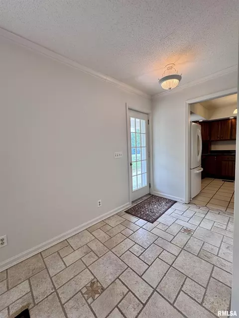 Entry Way - 12740 N 1050th Rd, Macomb, IL 61455 photo 1 of 5