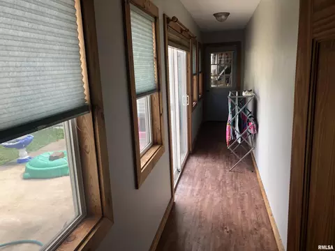 Entry Way - 313 N 6th St, Dunlap, IL 61525 photo 1 of 1