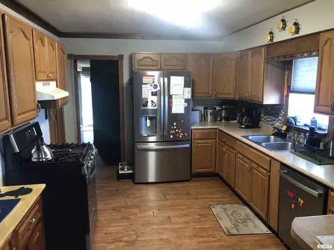 Kitchen - 313 N 6th St, Dunlap, IL 61525 photo 2 of 3