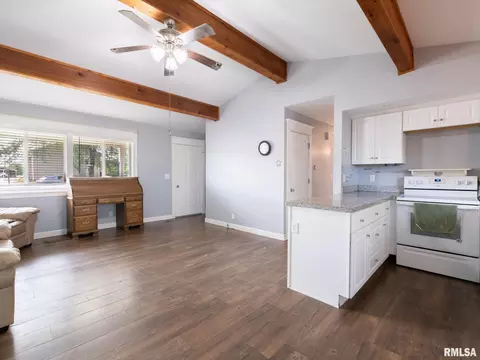 Living - 1201 Eagle Ave, Washington, IL 61571 photo 5 of 7