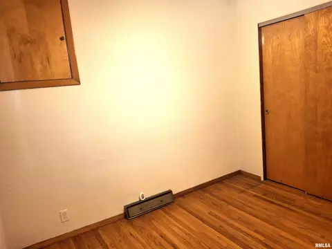 Bedroom - 610 Maple St, Canton, IL 61520 photo 10 of 11