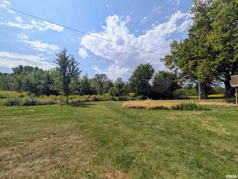 Exterior - 7860 E 1100th St, Macomb, IL 61455 photo 5 of 9