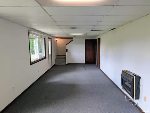 Living - 7860 E 1100th St, Macomb, IL 61455 photo 3 of 3