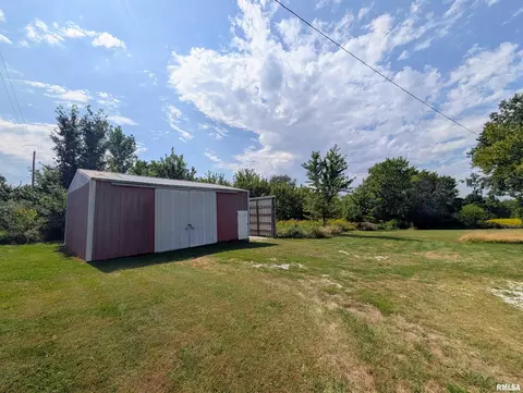 Exterior - 7860 E 1100th St, Macomb, IL 61455 photo 9 of 9