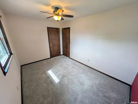 Bedroom - 7860 E 1100th St, Macomb, IL 61455 photo 4 of 6