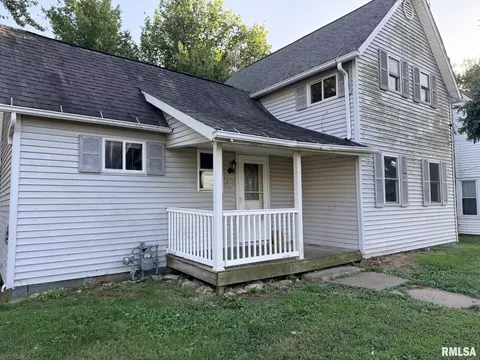 Exterior - 131 E Jefferson St, Cuba, IL 61427 photo 2 of 5