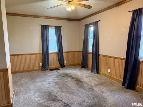 Living - 131 E Jefferson St, Cuba, IL 61427 photo 2 of 2