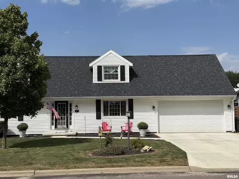 26 Country Ln, East Peoria, IL 61611
