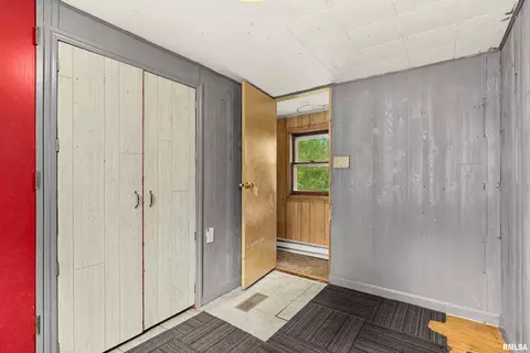 Bedroom - 8671 Timber Rd, Kewanee, IL 61443 photo 11 of 14
