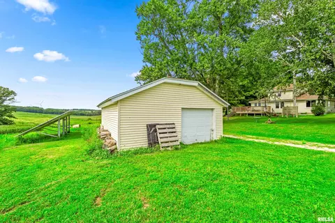 Exterior - 8671 Timber Rd, Kewanee, IL 61443 photo 8 of 25