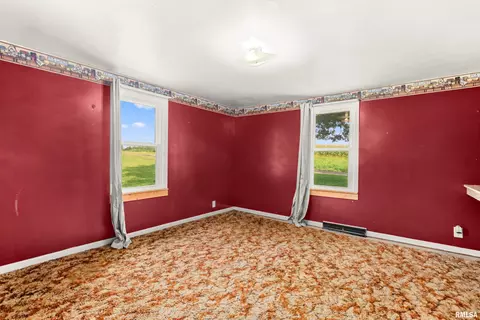 Bedroom - 8671 Timber Rd, Kewanee, IL 61443 photo 2 of 14