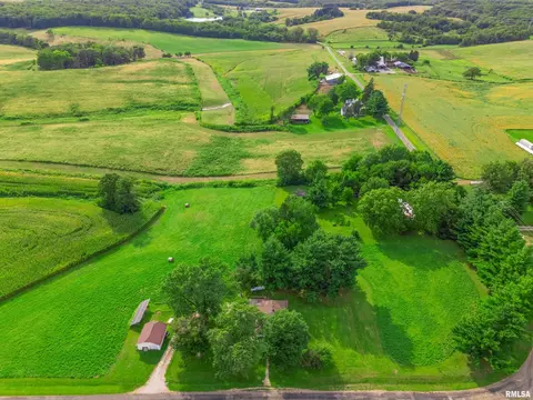 View/Area - 8671 Timber Rd, Kewanee, IL 61443 photo 1 of 7