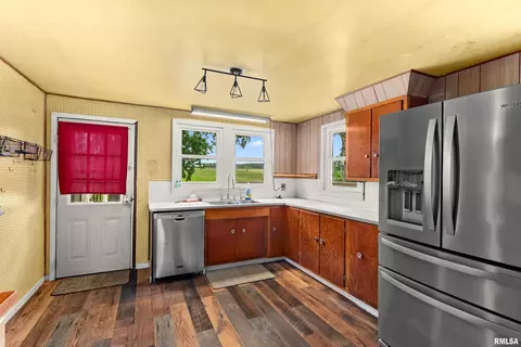 Kitchen - 8671 Timber Rd, Kewanee, IL 61443 photo 1 of 6