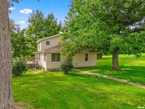 Exterior - 8671 Timber Rd, Kewanee, IL 61443 photo 7 of 25
