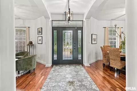 Entry Way - 1509 Chart Hills Dr, Marion, IL 62959 photo 1 of 11