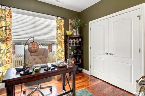Entry Way - 1509 Chart Hills Dr, Marion, IL 62959 photo 6 of 11