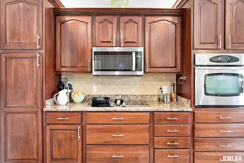 Kitchen - 1509 Chart Hills Dr, Marion, IL 62959 photo 1 of 5