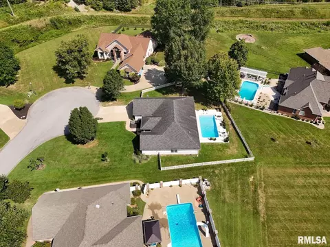 View/Area - 1509 Chart Hills Dr, Marion, IL 62959 photo 3 of 6