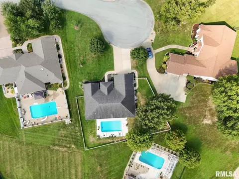 View/Area - 1509 Chart Hills Dr, Marion, IL 62959 photo 2 of 6