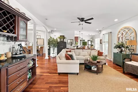 Living - 1509 Chart Hills Dr, Marion, IL 62959 photo 1 of 6