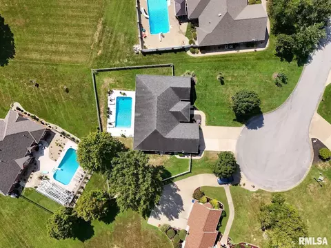 View/Area - 1509 Chart Hills Dr, Marion, IL 62959 photo 4 of 6