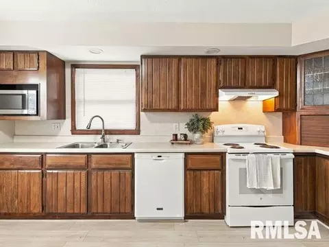 Kitchen - 417 S 12th St, Herrin, IL 62948 photo 1 of 1