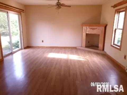 Living - 1213 3rd St, Lacon, IL 61540 photo 6 of 7