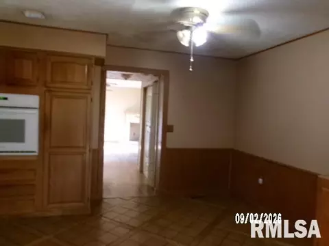 Entry Way - 1213 3rd St, Lacon, IL 61540 photo 2 of 2