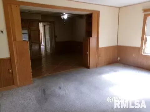Living - 1213 3rd St, Lacon, IL 61540 photo 4 of 7