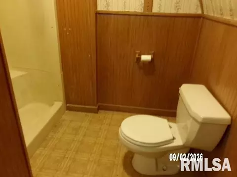 Bath - 1213 3rd St, Lacon, IL 61540 photo 2 of 2