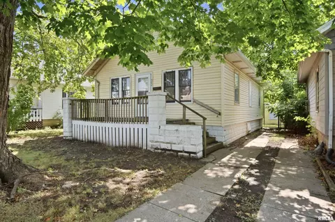 Exterior - 502 E Archer Ave, Peoria, IL 61603 photo 3 of 7