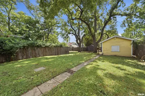 Exterior - 502 E Archer Ave, Peoria, IL 61603 photo 7 of 7