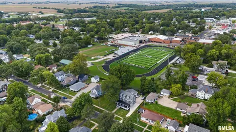 View/Area - 205 W Burton Ave, Eureka, IL 61530 photo 3 of 5
