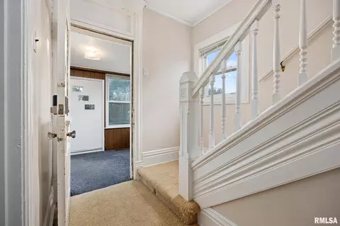 Entry Way - 205 W Burton Ave, Eureka, IL 61530 photo 1 of 2