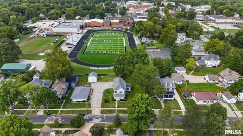 View/Area - 205 W Burton Ave, Eureka, IL 61530 photo 2 of 5