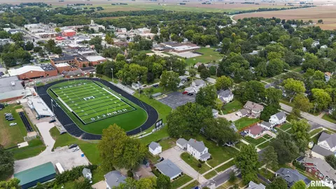 View/Area - 205 W Burton Ave, Eureka, IL 61530 photo 4 of 5
