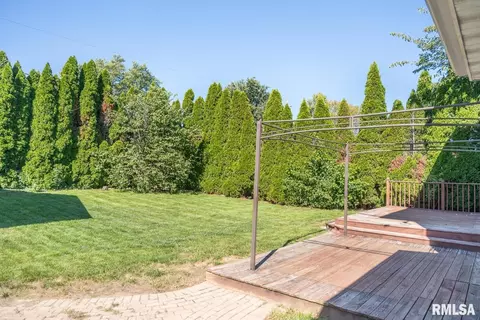 Exterior - 606 Devonshire Rd, Washington, IL 61571 photo 6 of 7