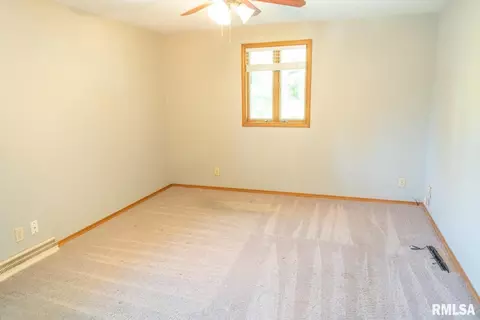Bedroom - 606 Devonshire Rd, Washington, IL 61571 photo 1 of 5