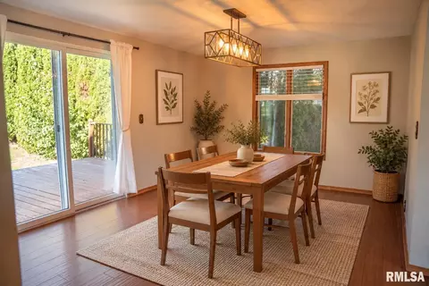 Dining - 606 Devonshire Rd, Washington, IL 61571 photo 1 of 1