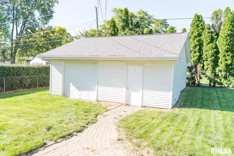 Other - 606 Devonshire Rd, Washington, IL 61571 photo 6 of 7