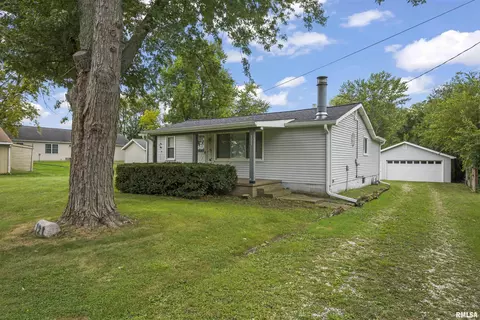 121 Ritchie St, East Peoria, IL 61611
