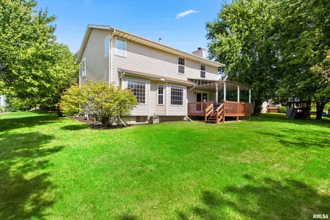 Exterior - 2418 W Chase Dr, Dunlap, IL 61525 photo 4 of 13