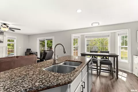 Kitchen - 2418 W Chase Dr, Dunlap, IL 61525 photo 5 of 5