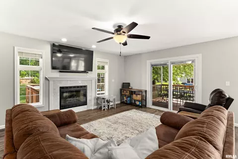 Other - 2418 W Chase Dr, Dunlap, IL 61525 photo 5 of 17