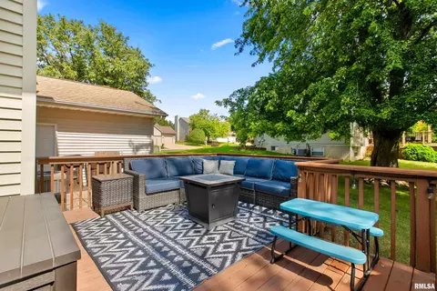 Exterior - 2418 W Chase Dr, Dunlap, IL 61525 photo 11 of 13