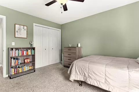 Bedroom - 2418 W Chase Dr, Dunlap, IL 61525 photo 5 of 8
