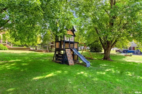 Exterior - 2418 W Chase Dr, Dunlap, IL 61525 photo 8 of 13